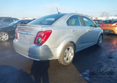 2013 Chevrolet Sonic Ltz Auto z USA, uszkodzony, nr VIN 1G1JE5SB5D4225149